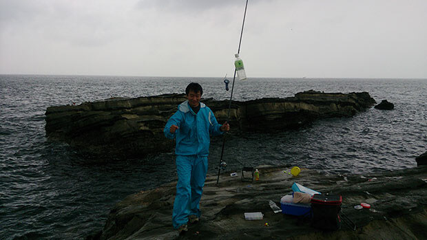 三浦半島の先 間口漁港 剱崎で堤防と地磯を楽しんできました Fish On